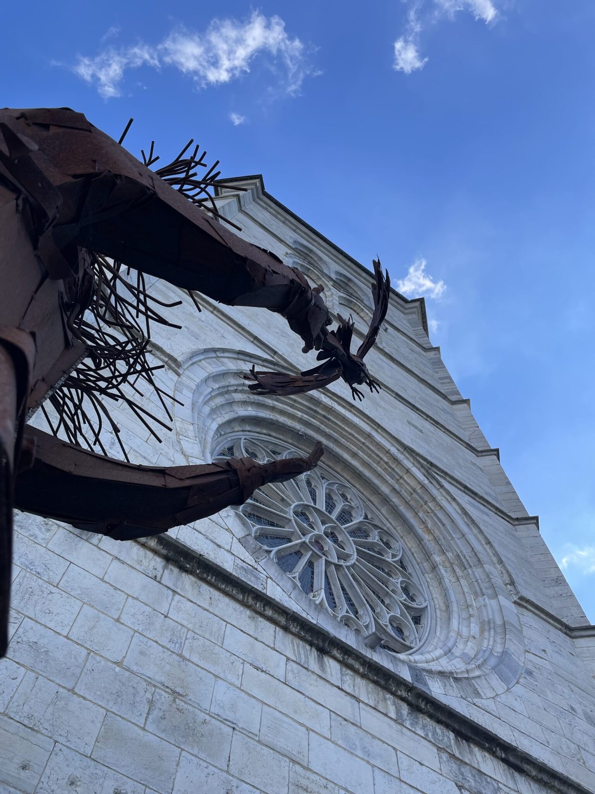 La rosace de la collégiale Notre-Dame